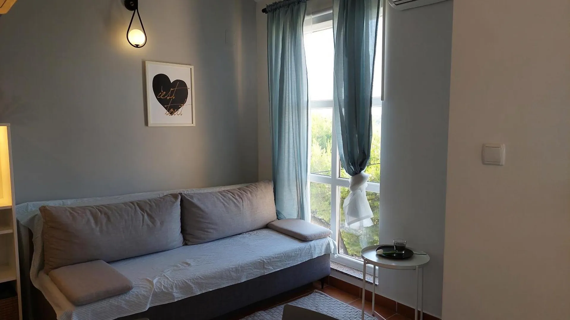Studio Apartman Dolin Rab Town Apartment