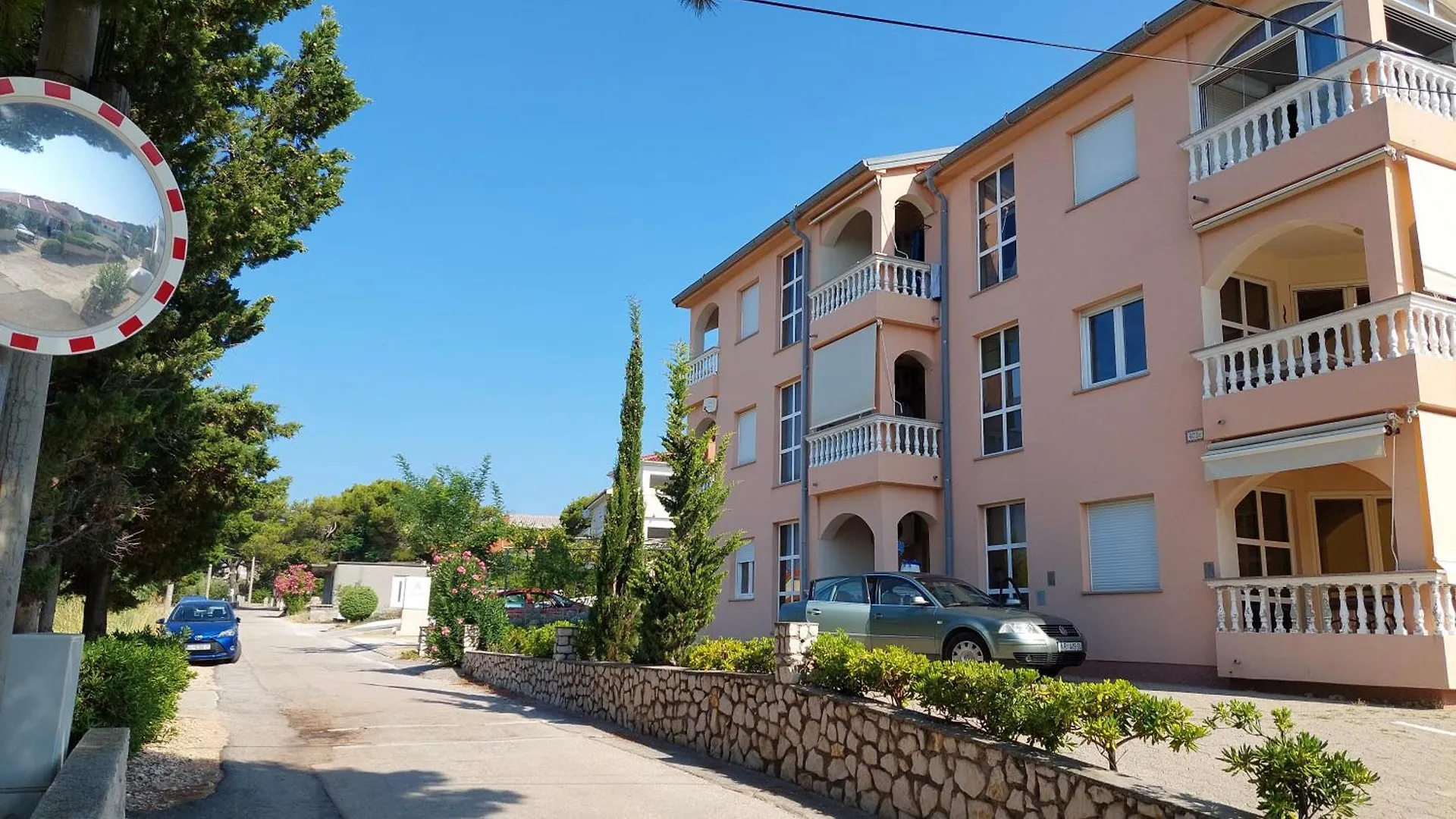 Apartment Studio Apartman Dolin Rab Town